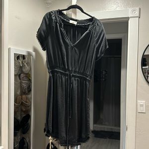 Bella Dahl size S smocked waist dress in Black